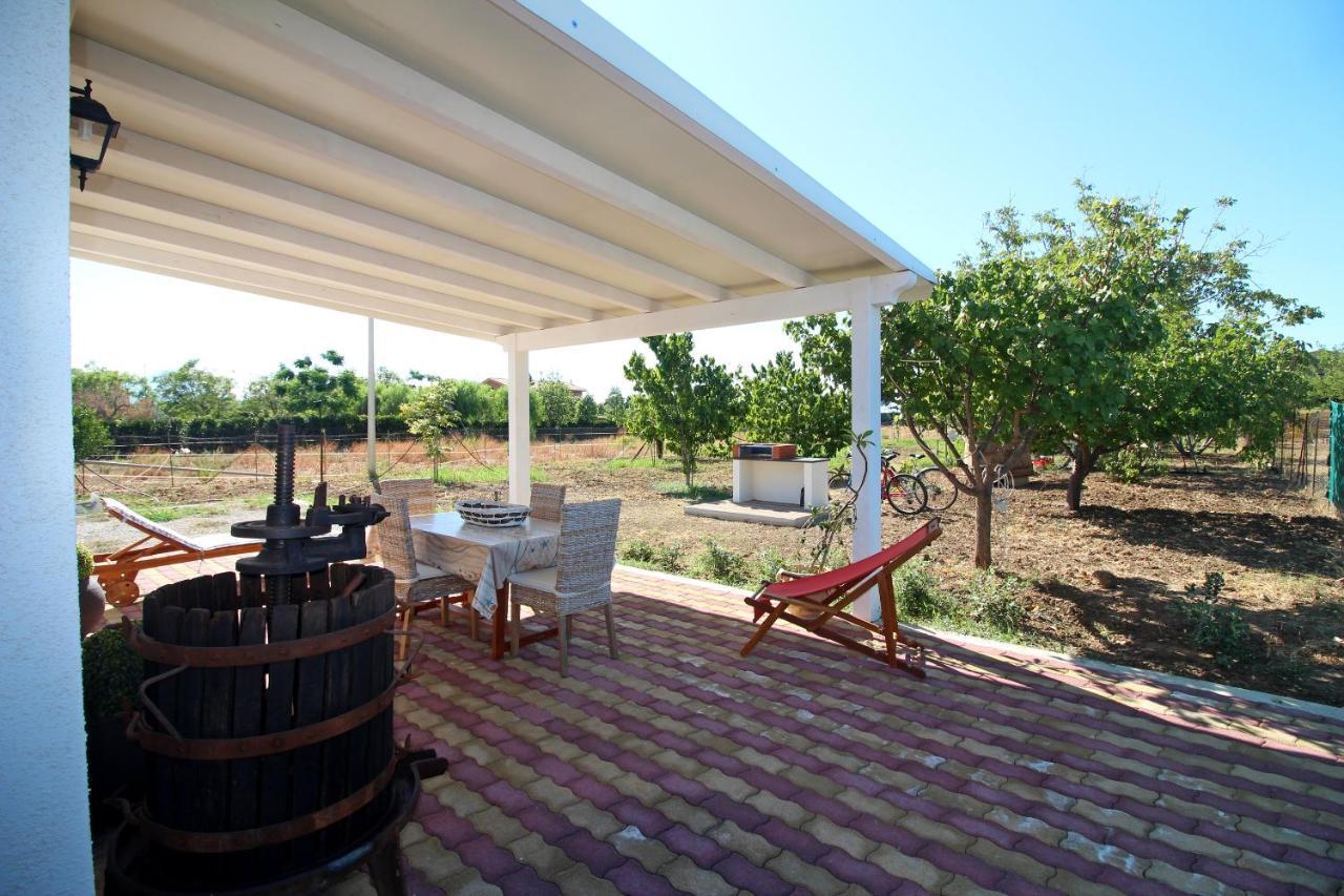 Casa Tre Noci Βίλα Lascari Εξωτερικό φωτογραφία